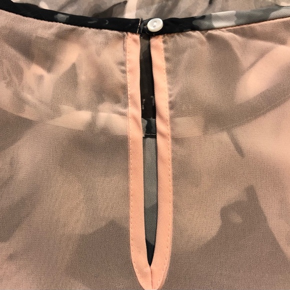 NWOT American Eagle Outfitters Flower Top - Picture 4 of 6